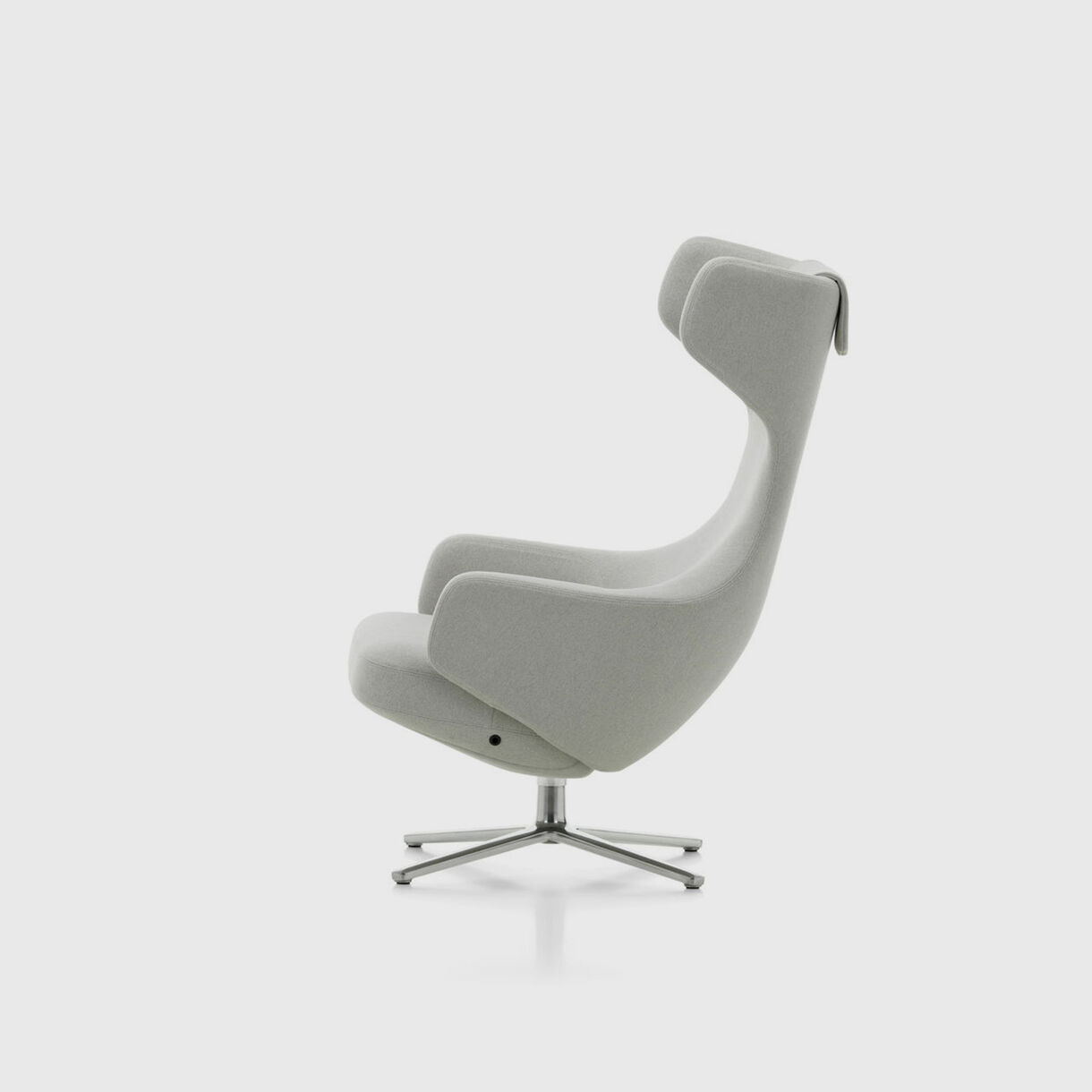 Grand Repos Wing Chair, Cement Fabric